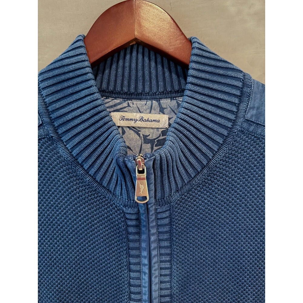 Tommy Bahama Blue zip up sweater size Large